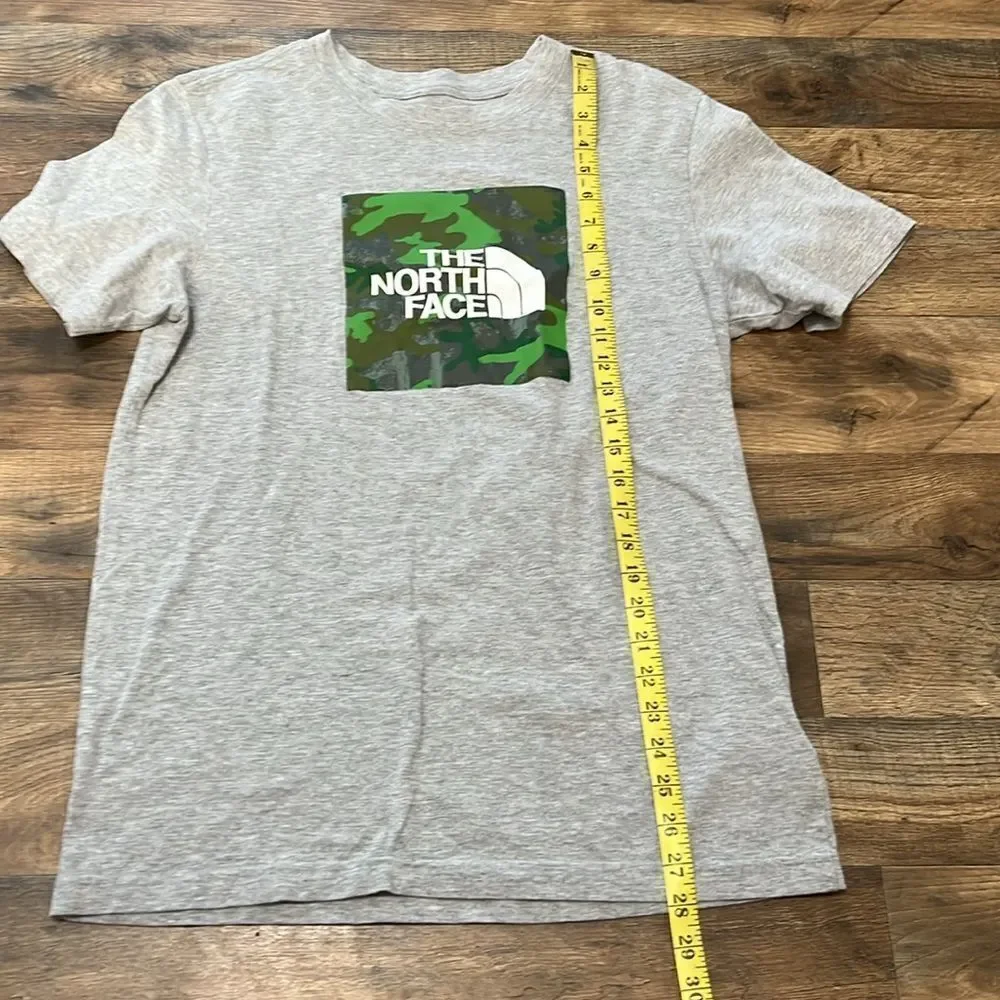 The North Face short sleeve t shirt size medium